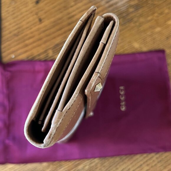 GUCCI Long GG (Snap Closure) Wallet (GUC) - Picture 8 of 10